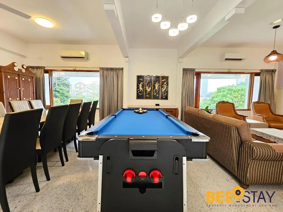 Bangsar Three Storey Luxury Landed House 19Pax Kuala Lumpur
