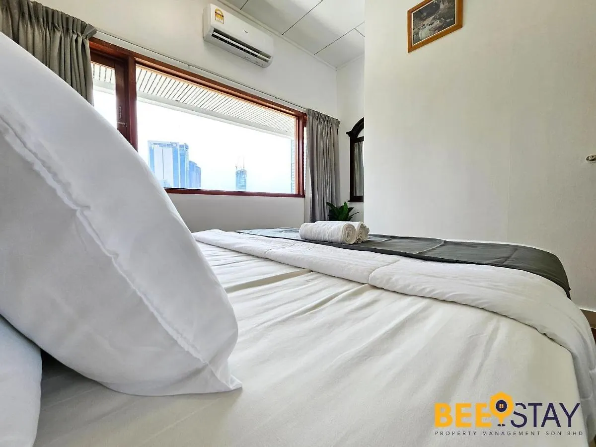 Bangsar Three Storey Luxury Landed House 19Pax Kuala Lumpur Villa