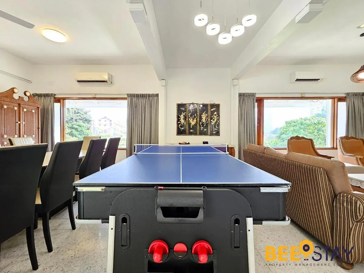 Bangsar Three Storey Luxury Landed House 19Pax Kuala Lumpur