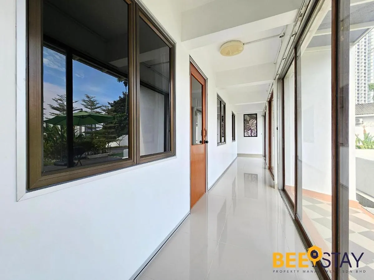 Bangsar Three Storey Luxury Landed House 19Pax Kuala Lumpur Malaysia