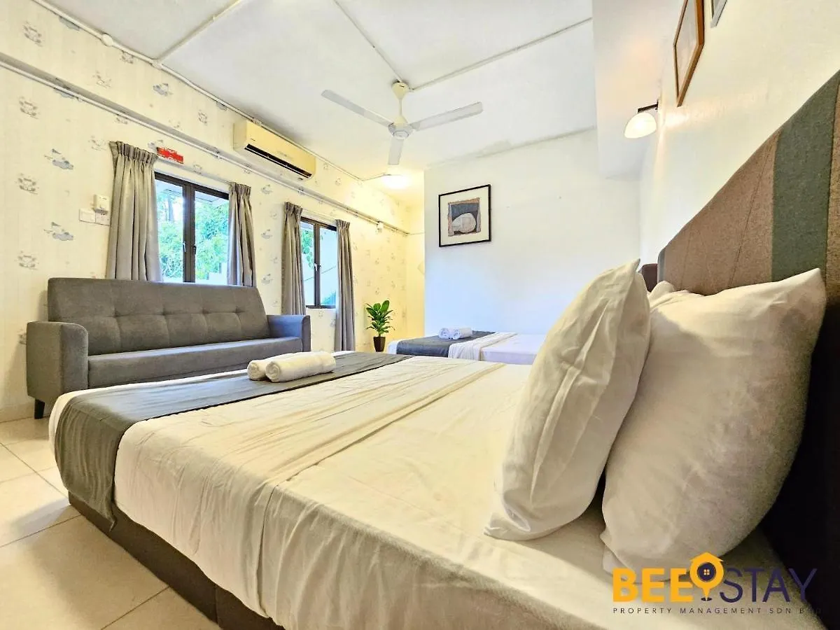 Bangsar Three Storey Luxury Landed House 19Pax Kuala Lumpur
