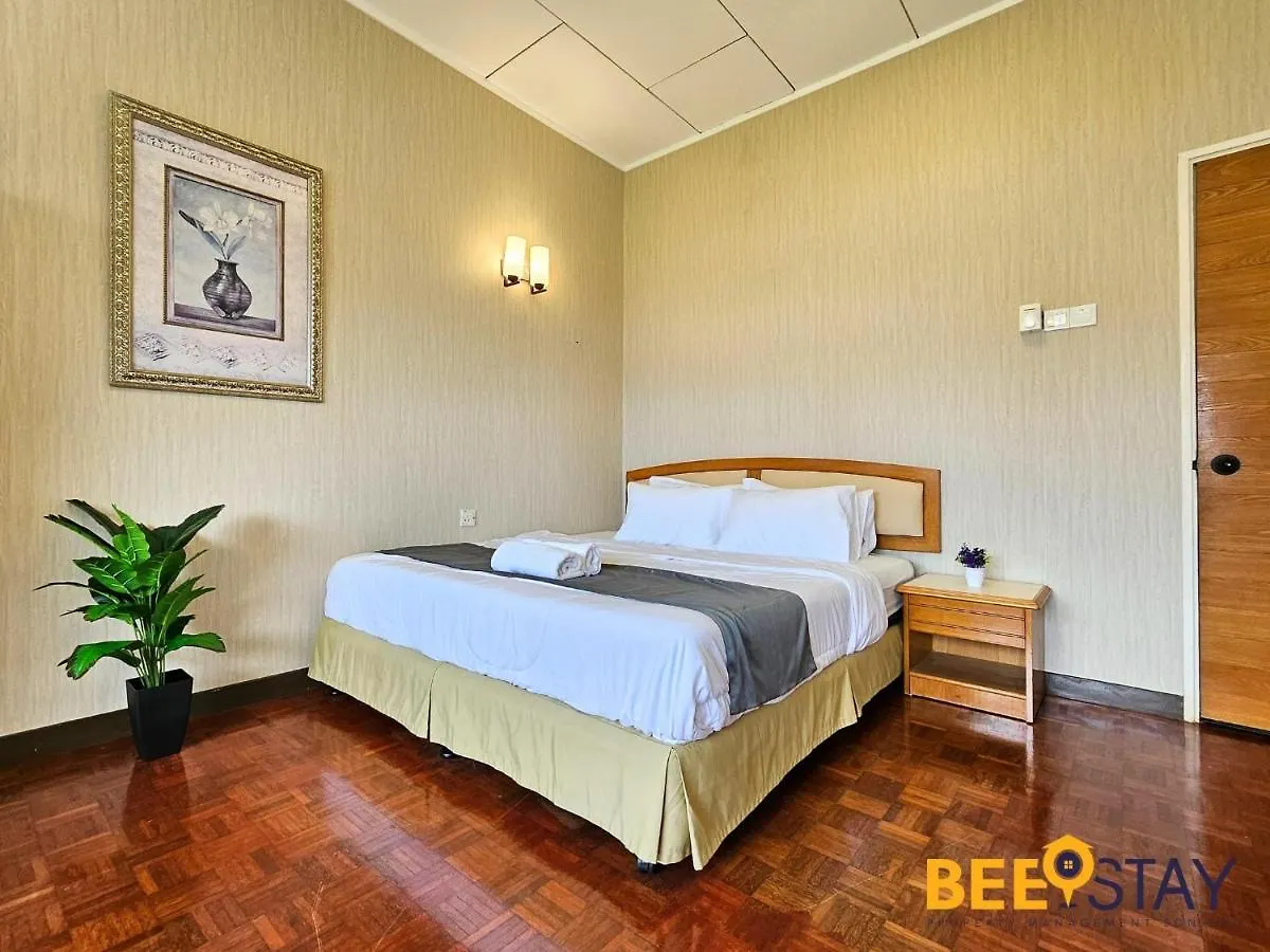 Bangsar Three Storey Luxury Landed House 19Pax Kuala Lumpur
