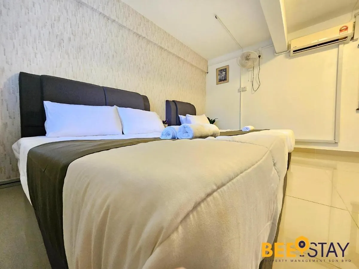 Bangsar Three Storey Luxury Landed House 19Pax クアラルンプール